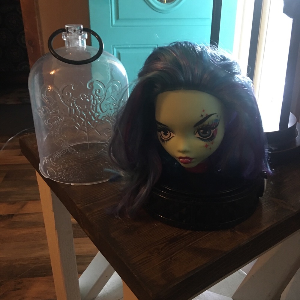 Monster high dolls